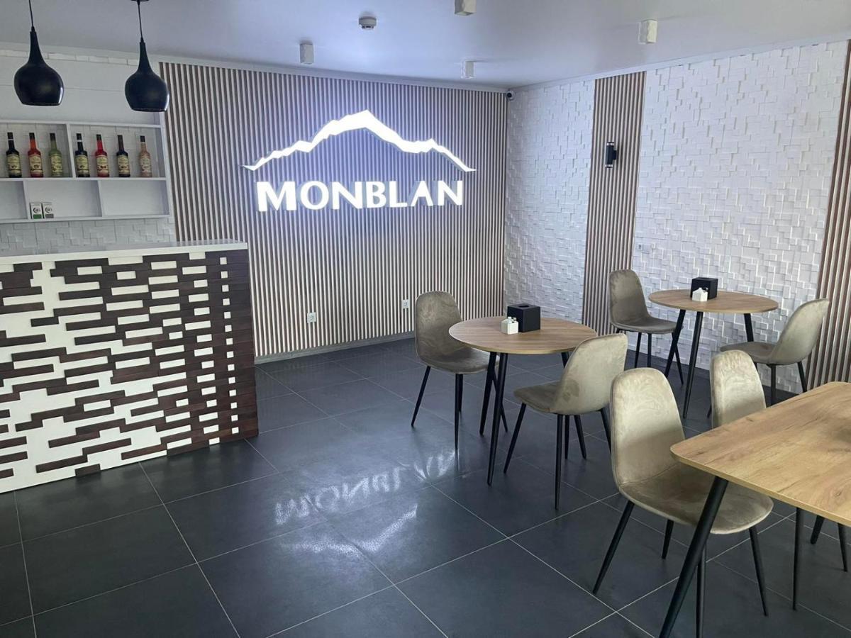 Отель Monblan Jablunicja Kültér fotó